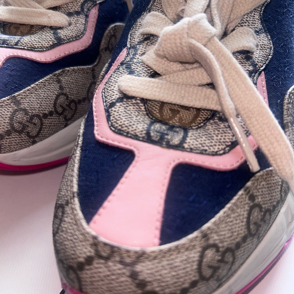 Gucci Pink and Beige Sneakers - Picture 5 of 7